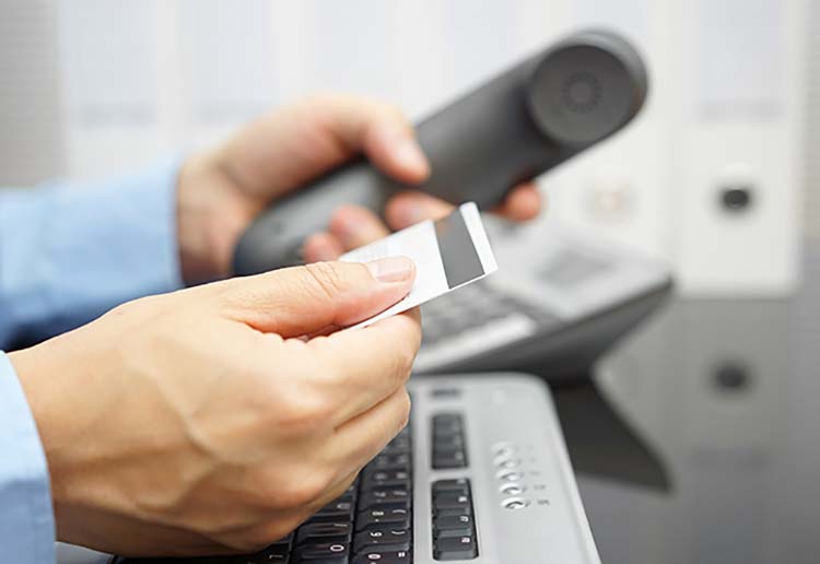 تلفن گویا برای بانک ها و موسسات مالی